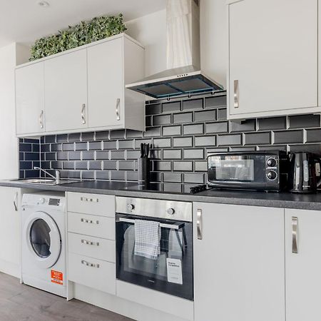 Boutique Vertigo Apartment Central Kingston/London Kingston upon Thames  Exteriör bild